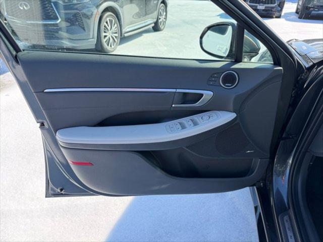 2025 Hyundai Sonata Hybrid Limited