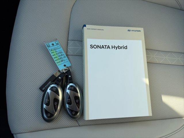 2025 Hyundai Sonata Hybrid Limited