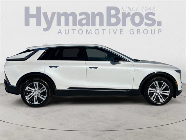 2024 Cadillac iQ Tech w/1SA