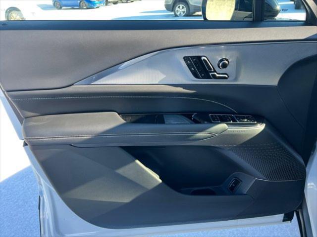 2024 Cadillac iQ Tech w/1SA