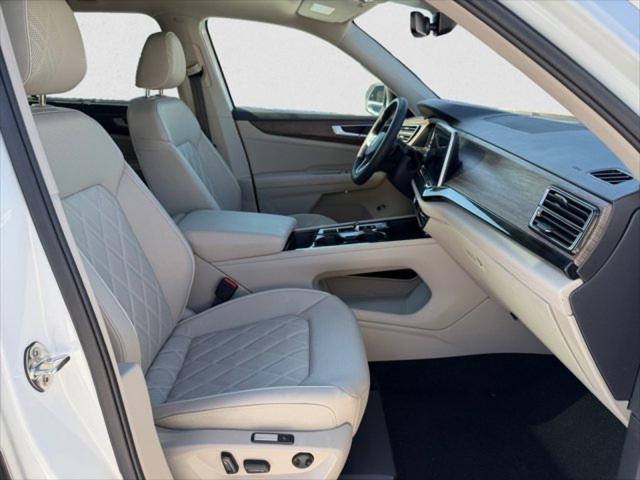 2025 Volkswagen Atlas 2.0T SEL Premium R-Line