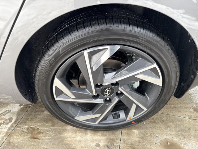 2026 Hyundai Elantra Hybrid Limited
