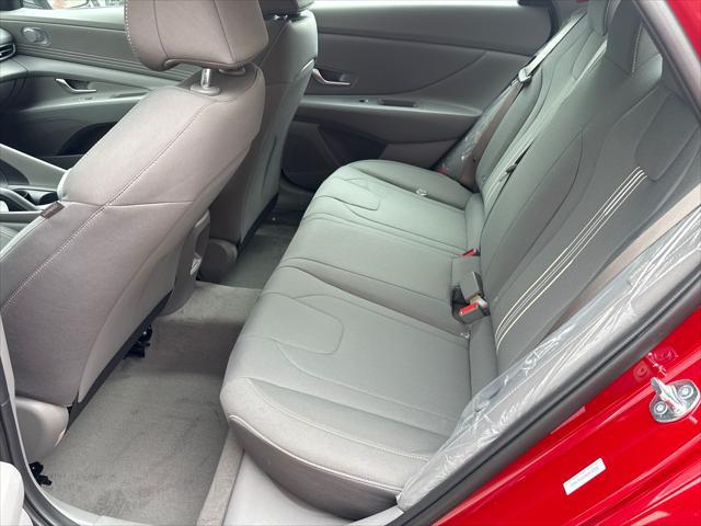 2025 Hyundai Elantra SEL Sport