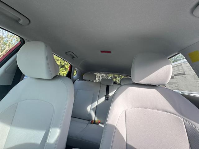 2026 Hyundai Kona SE