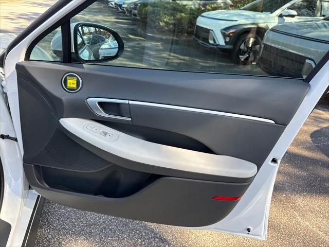 2026 Hyundai Sonata Hybrid Blue