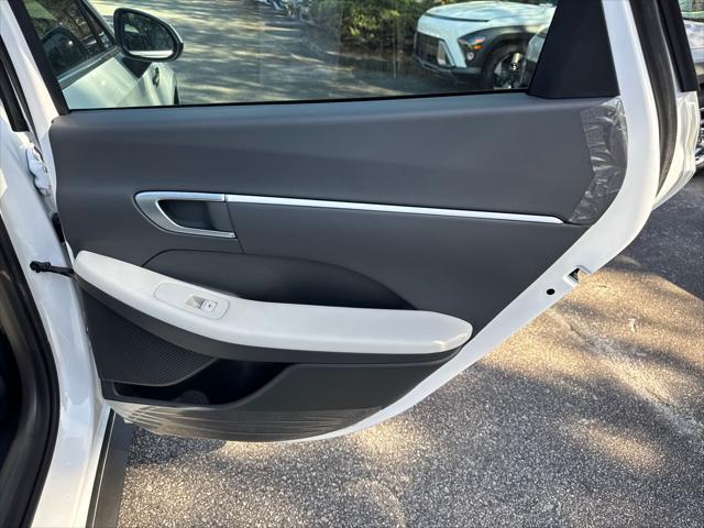 2026 Hyundai Sonata Hybrid Blue