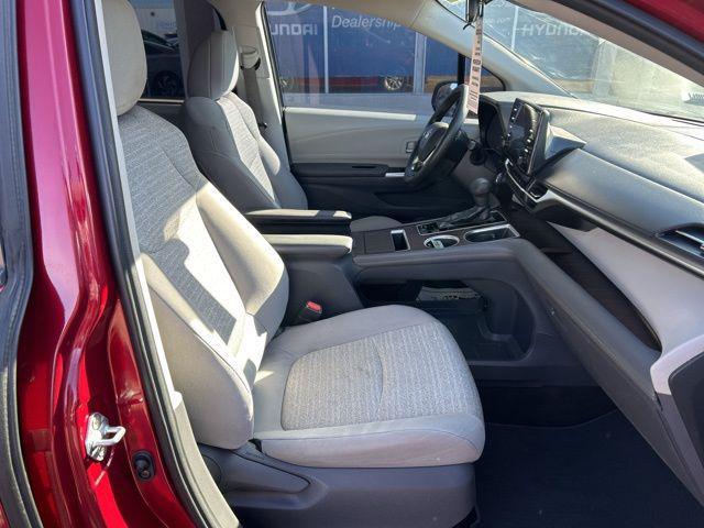 2021 Toyota Sienna LE