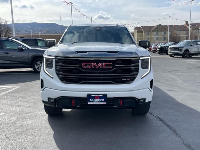 2023 GMC Sierra 1500 4WD Crew Cab Short Box AT4