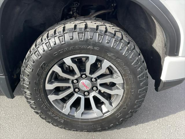 2023 GMC Sierra 1500 4WD Crew Cab Short Box AT4