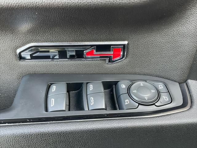 2023 GMC Sierra 1500 4WD Crew Cab Short Box AT4