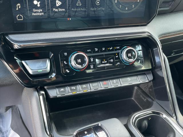 2023 GMC Sierra 1500 4WD Crew Cab Short Box AT4