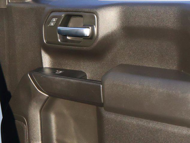 2025 Chevrolet Silverado 1500 4WD Crew Cab Short Bed Custom