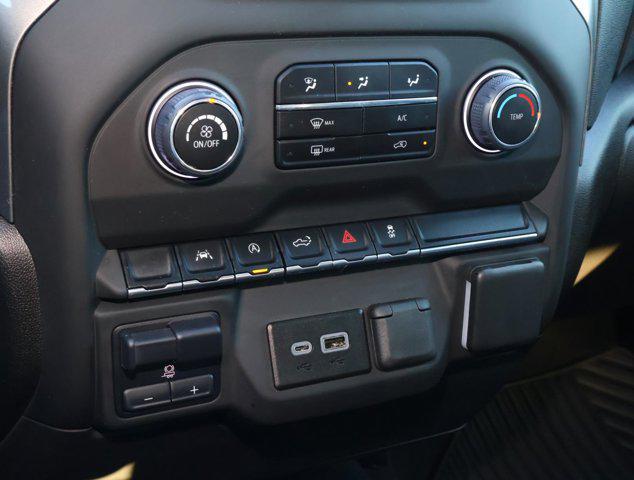 2025 Chevrolet Silverado 1500 4WD Crew Cab Short Bed Custom