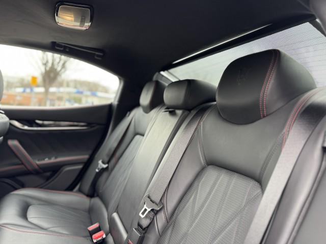 2022 Maserati Ghibli Modena Q4