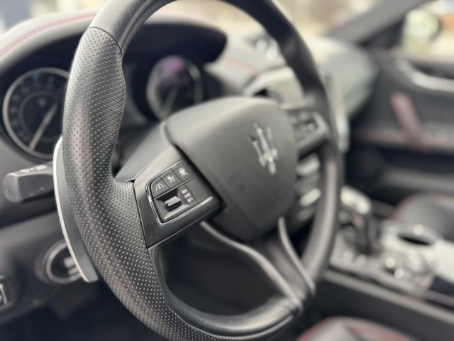 2022 Maserati Ghibli Modena Q4