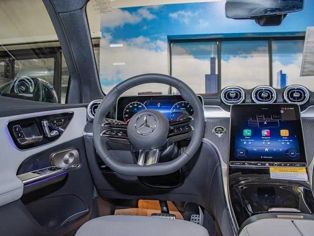 2026 Mercedes-Benz GLC 4MATIC