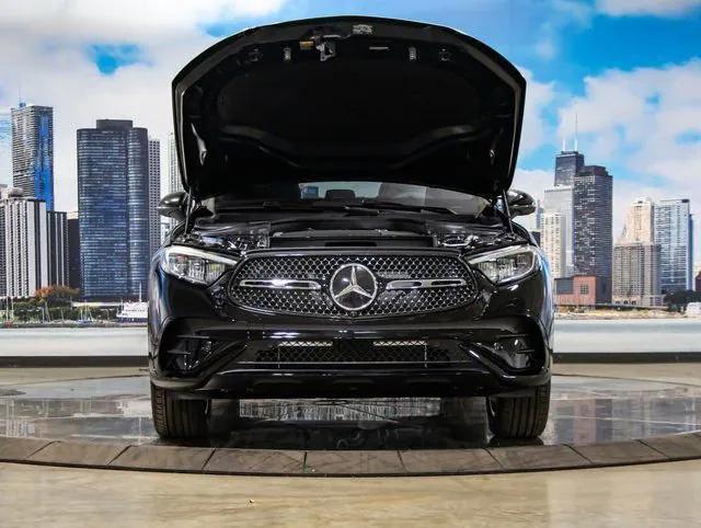 2026 Mercedes-Benz GLC 4MATIC