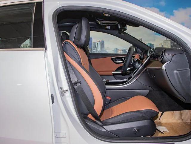 2026 Mercedes-Benz C-CLASS C 300 C 300