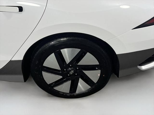 2025 Hyundai IONIQ 6 SE