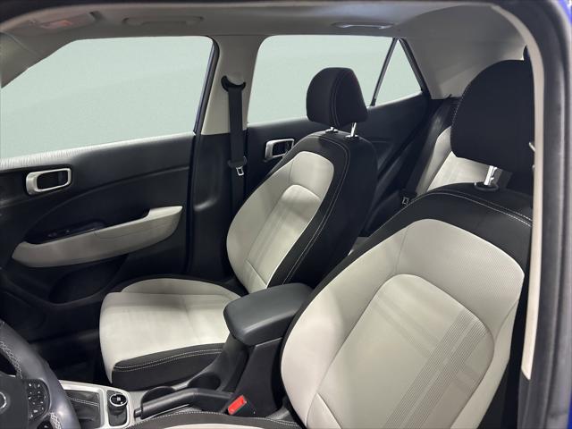2023 Hyundai Venue SEL