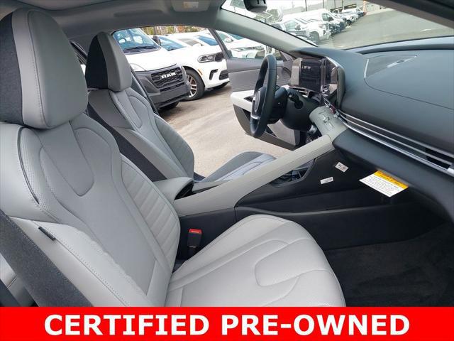 2025 Hyundai Elantra Hybrid Limited