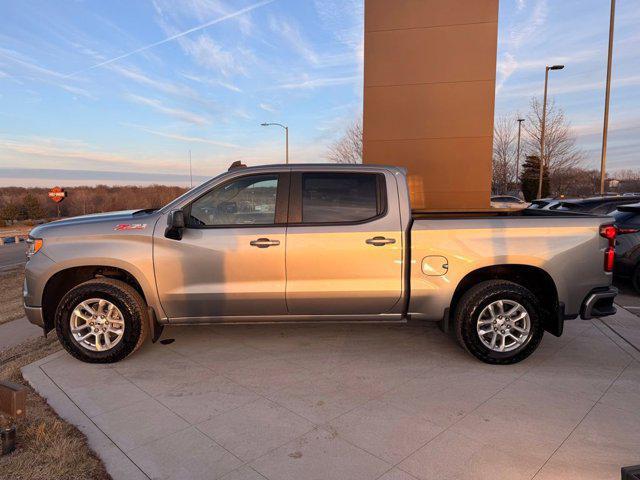 2023 Chevrolet Silverado 1500 4WD Crew Cab Short Bed RST