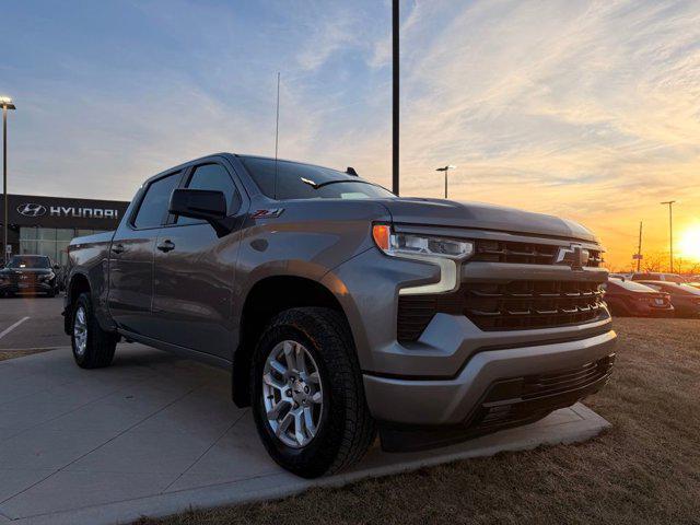 2023 Chevrolet Silverado 1500 4WD Crew Cab Short Bed RST