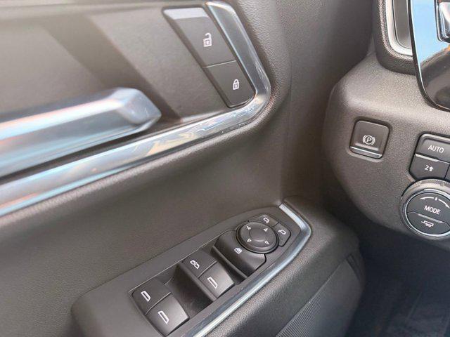 2023 Chevrolet Silverado 1500 4WD Crew Cab Short Bed RST