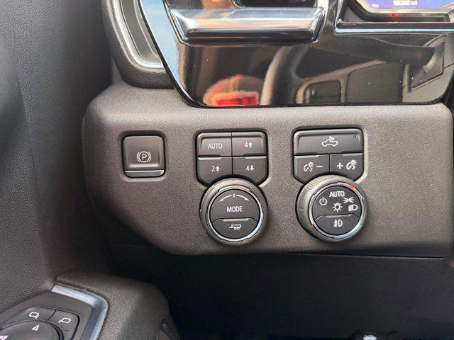 2023 Chevrolet Silverado 1500 4WD Crew Cab Short Bed RST