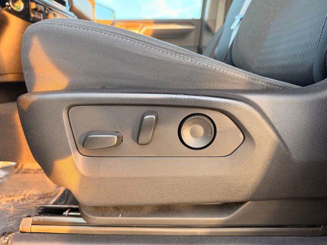 2023 Chevrolet Silverado 1500 4WD Crew Cab Short Bed RST