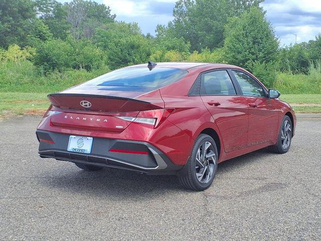 2025 Hyundai Elantra Hybrid SEL Sport