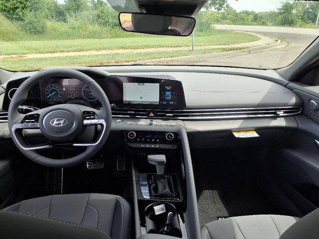 2025 Hyundai Elantra Hybrid SEL Sport
