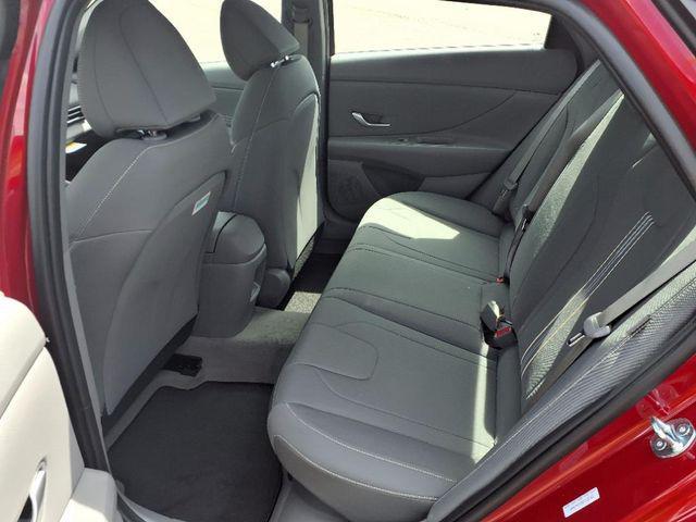2025 Hyundai Elantra Hybrid SEL Sport