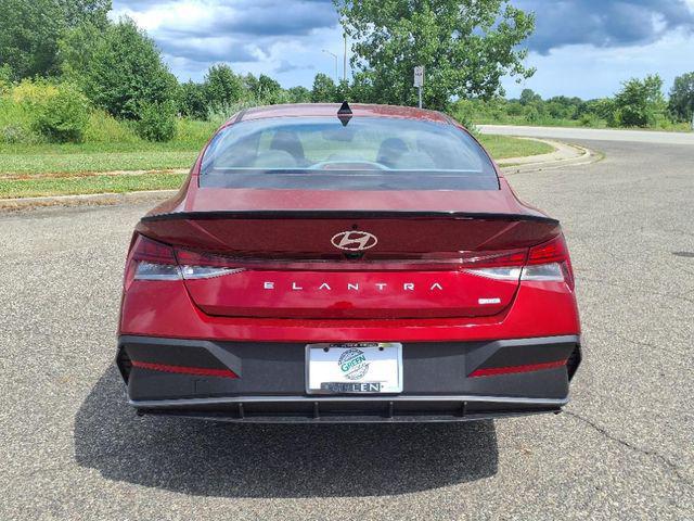 2025 Hyundai Elantra Hybrid SEL Sport