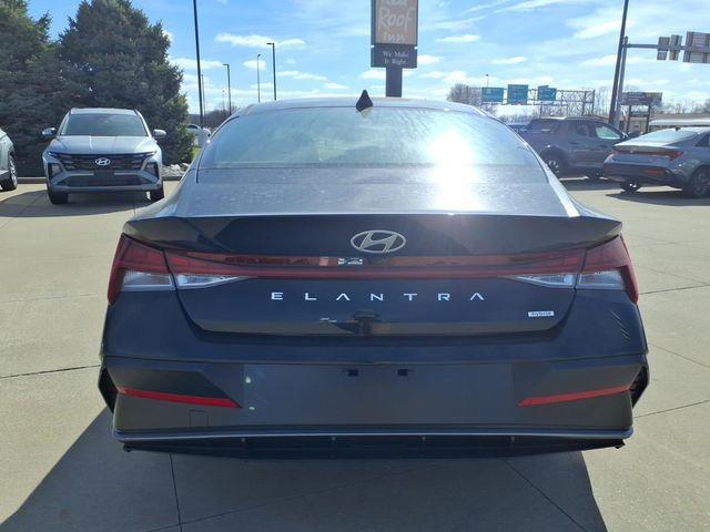 2026 Hyundai Elantra Hybrid Limited