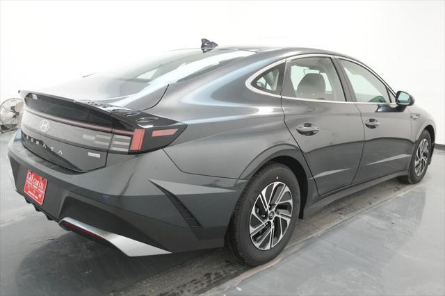 2026 Hyundai Sonata Hybrid Blue