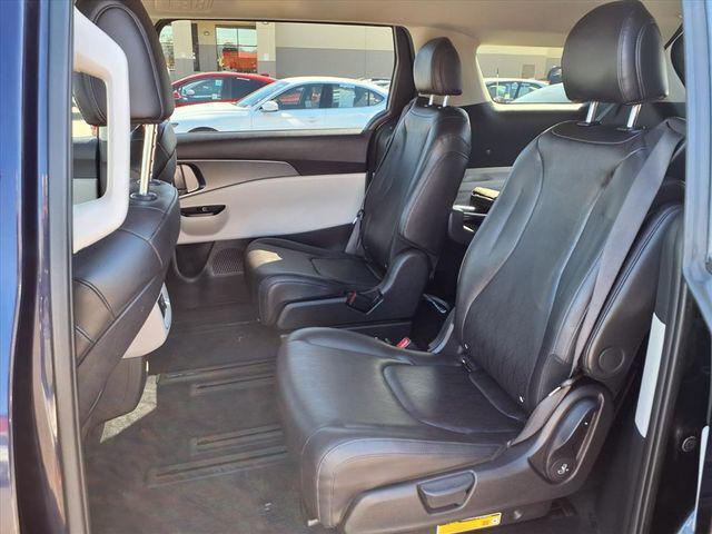 2024 Kia Carnival MPV LX Seat Package