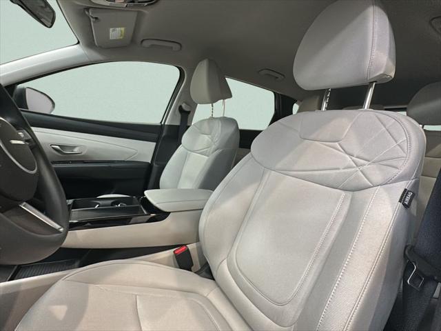2026 Hyundai Tucson Hybrid Blue SE