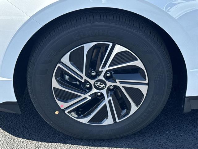 2026 Hyundai Sonata Hybrid Blue