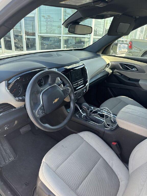 2023 Chevrolet Traverse FWD LS
