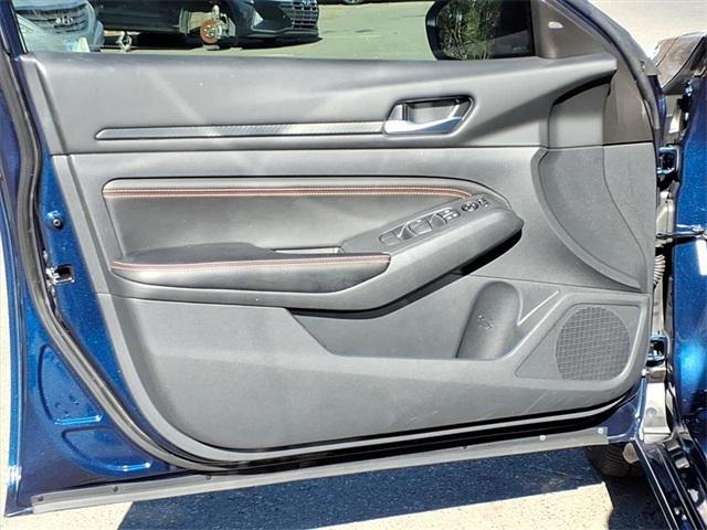 2022 Nissan Altima SR FWD 2022 Nissan Altima SR FWD