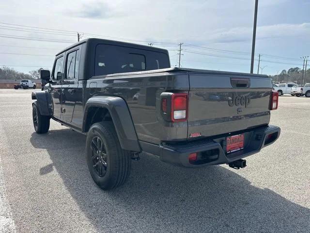 2022 Jeep Gladiator Sport
