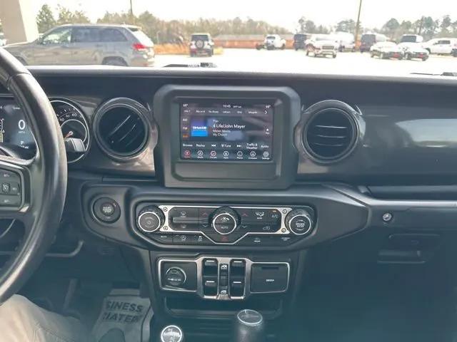 2022 Jeep Gladiator Sport