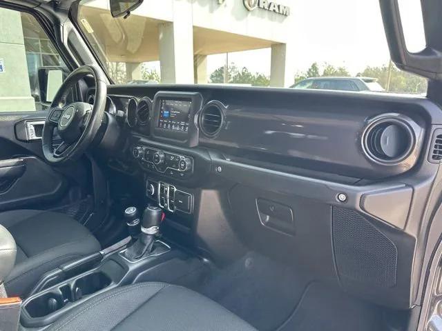 2022 Jeep Gladiator Sport