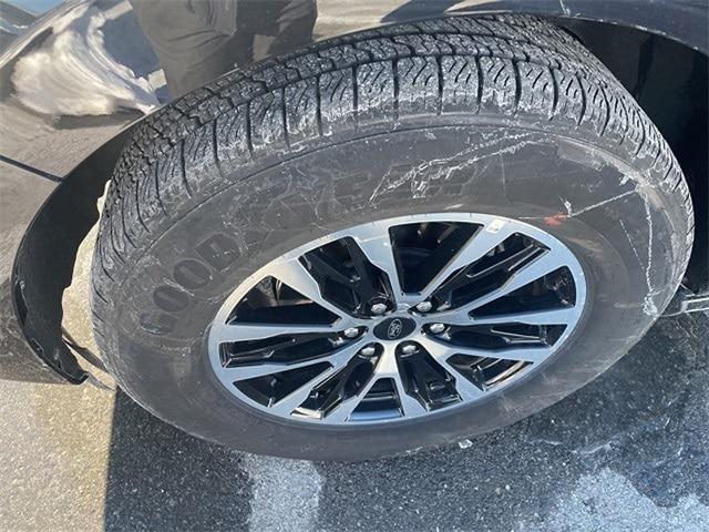 2025 Ford Expedition Platinum MAX