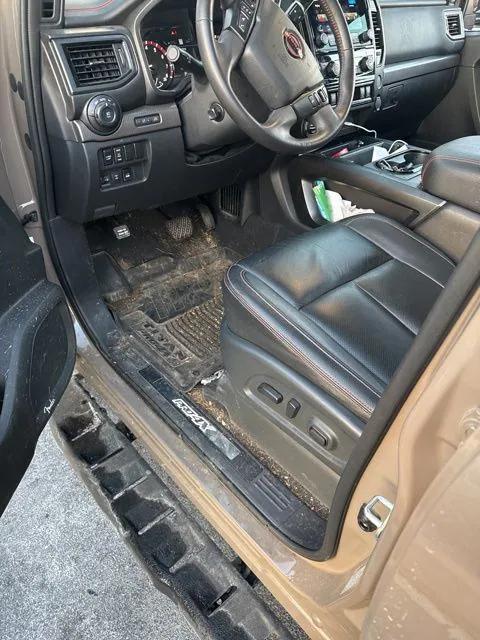 2024 Nissan TITAN Crew Cab PRO-4X 4x4