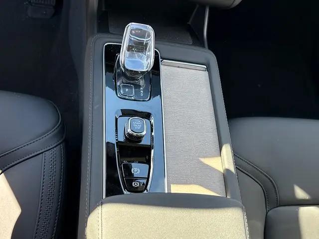 2026 Volvo XC90 Plus, B6 AWD Gas (mild hybrid), Gasoline, Bright, 7 Seats