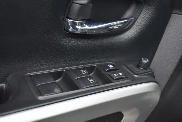 2021 Nissan Titan Crew Cab SV 4x4