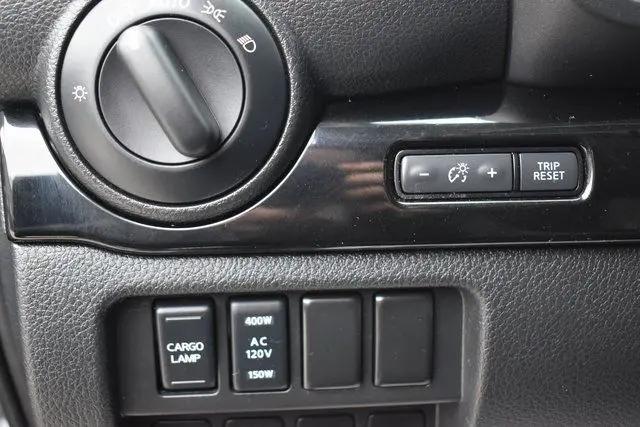 2021 Nissan Titan Crew Cab SV 4x4
