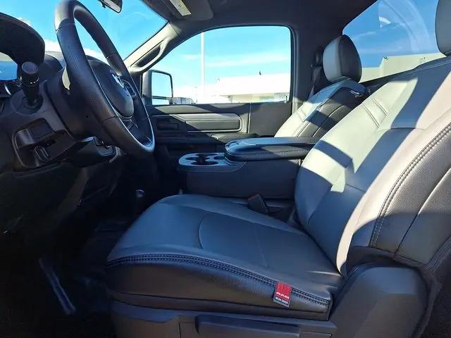 2024 Ram 2500 Tradesman Regular Cab 4x4 8' Box